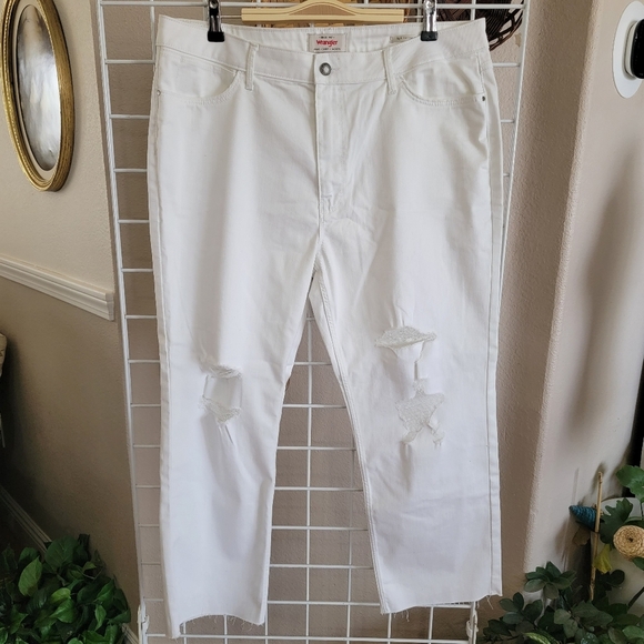 Wrangler White Distressed Jeans High Rise Crop Straight Sz 18 - Picture 1 of 7